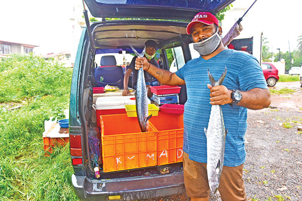 Herald: Turning crisis into an opportunity Goa's young and new fish sellers  lead the way