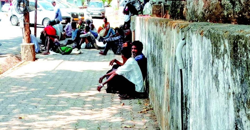 Encroachment on pavements cause hardships for Margao residents