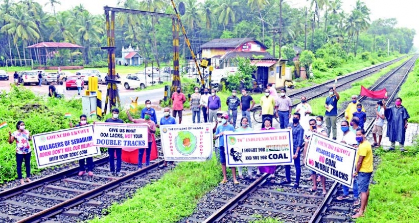 Seraulim villagers unite against proposed double tracking